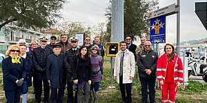 Della Dora Palma Tartaglia e gente del quartiere