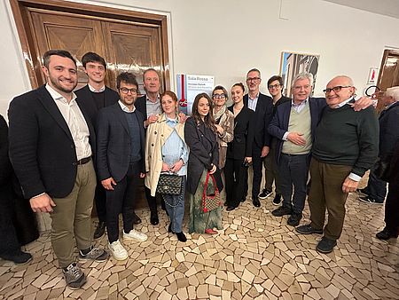 Scopertura targa con Autoritàe famigliari