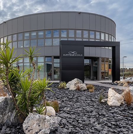 La sede Alpitour World di Pesaro