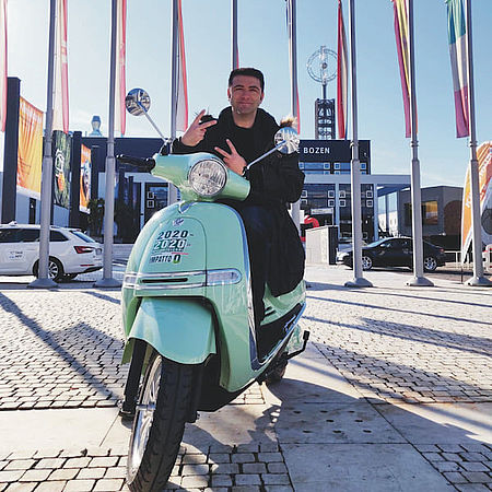 Magliozzi in vespa