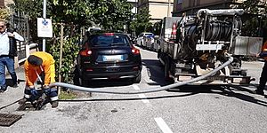 La pulizia delle caditoie