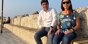 Biancani Della Dora seduti al porto