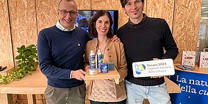 Ricci Lucia Genangelie e Luigi Panaroni con in mano i prodotti