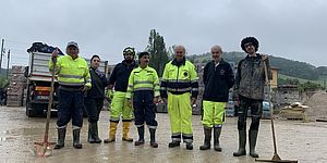 Protezione civile con volontari