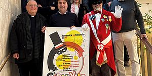 Biancani Belloni Don Giorgio Rabachen e organizzatori Carnevale dei Ragazzi
