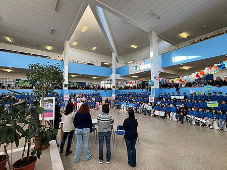 Tutti a scuola a piedi organizzatori progetto e ragazzi