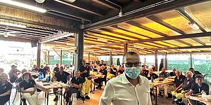 Tavolate con volontari Protezione Civile e Ricci