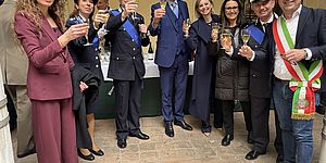 Autorità al brindisi