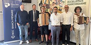 Daniele Vimini vicesindaco e assessore alla Cultura del Comune di Pesaro, Davide Caporaletti assessore al turismo del Comune di Mondolfo, il fisarmonicista Giacomo Rotatori, Nicola Barbieri sindaco di Mondolfo, Even  Mattioli consigliere comunale di Mondolfo con delega alla cultura, Roberto Lucanero direttore artistico del festival