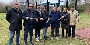 Belloni Pozzi Baiocchi ed altri davanti ala nuova area fitness