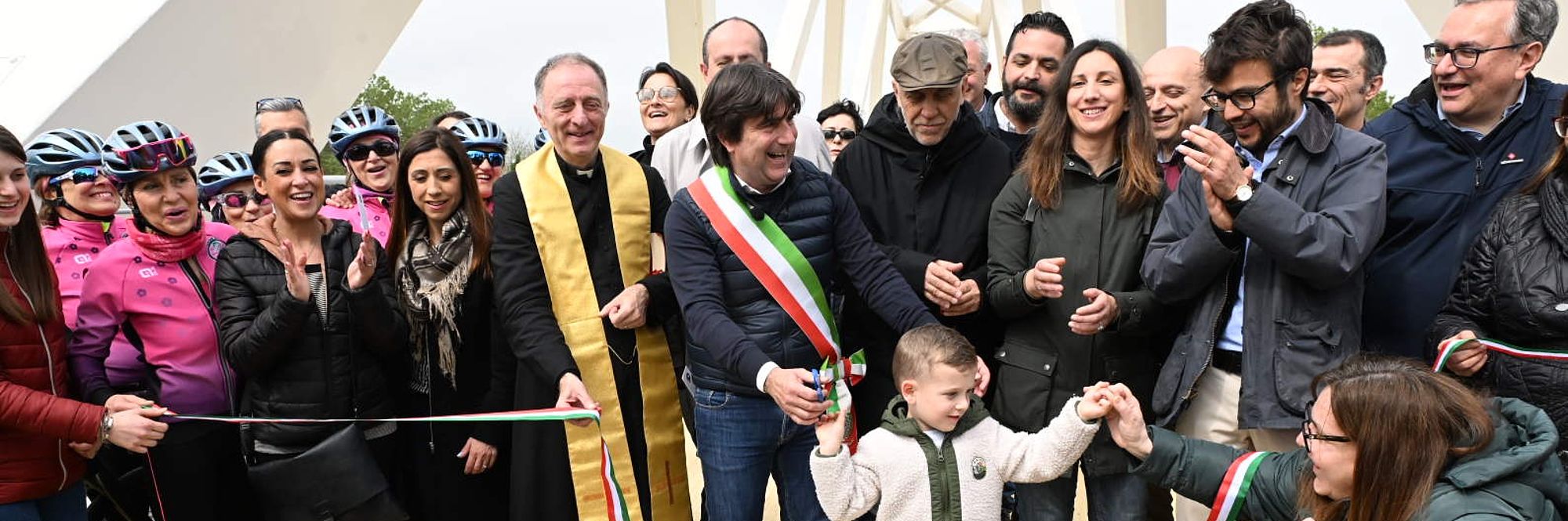 Inaugurato il ponte ciclopedonale sul Foglia