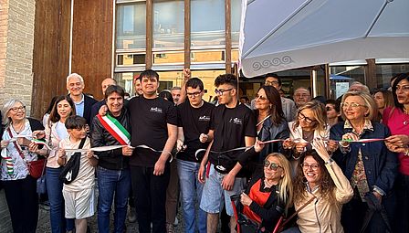 Biancani e ragazzi di Autentico