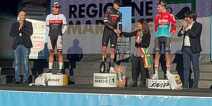 Della Dora Vimini e Biancani con ciclisti