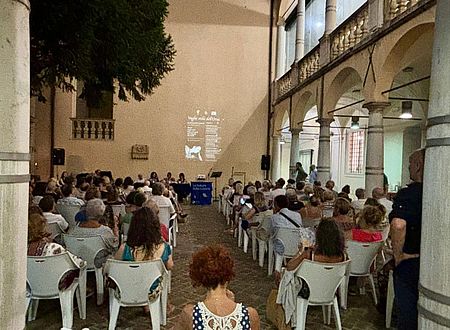 corte di Palazzo Gradari