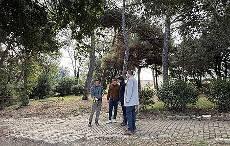 Orti Giuli, Biancani, Vimini e Pozzi: «Partiti i lavori, entro un anno la città riavrà il suo amato giardino; sarà finalmente accessibile a tutti, e ancora più vivo» Biancani Vimini Severini agli Orti Giuli