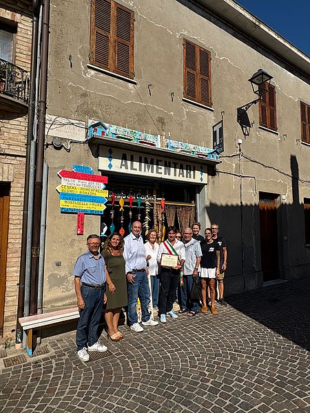 Il Plauso della Città all’Alimentari Magrini.