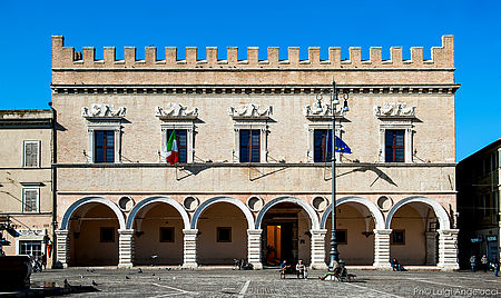 Palazzo Ducale facciata. Ph L. Angelucci