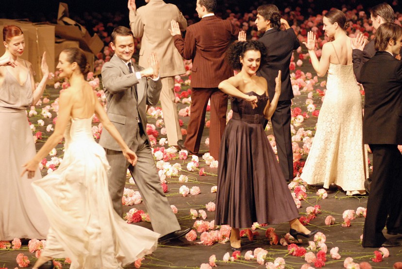 Dance! The Nelken Line