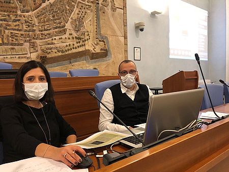 Foto del Sindaco Matteo Ricci e Assessore alla Coesione e al Benessere Mila Della Dora