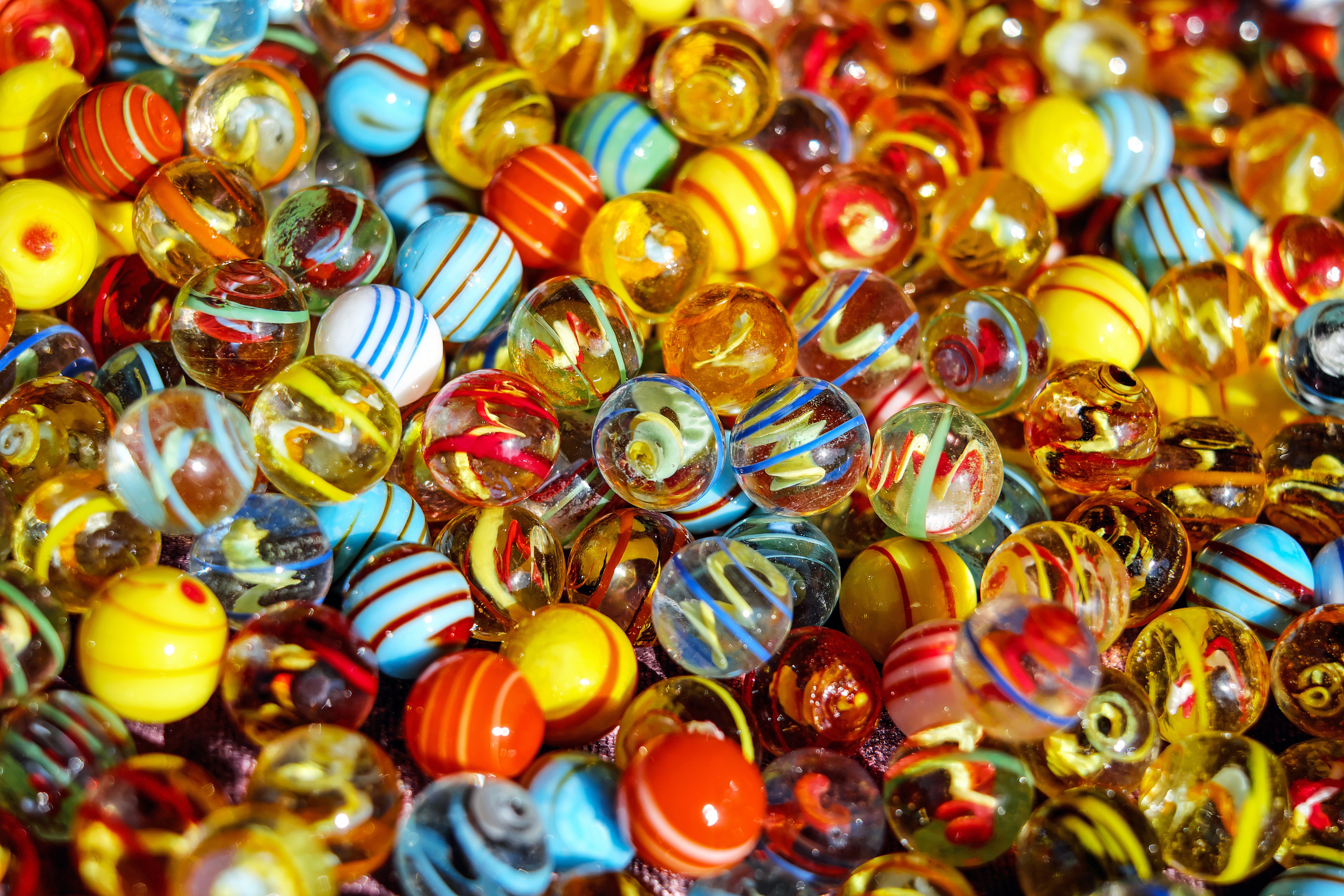 biglie colorate per bambini
