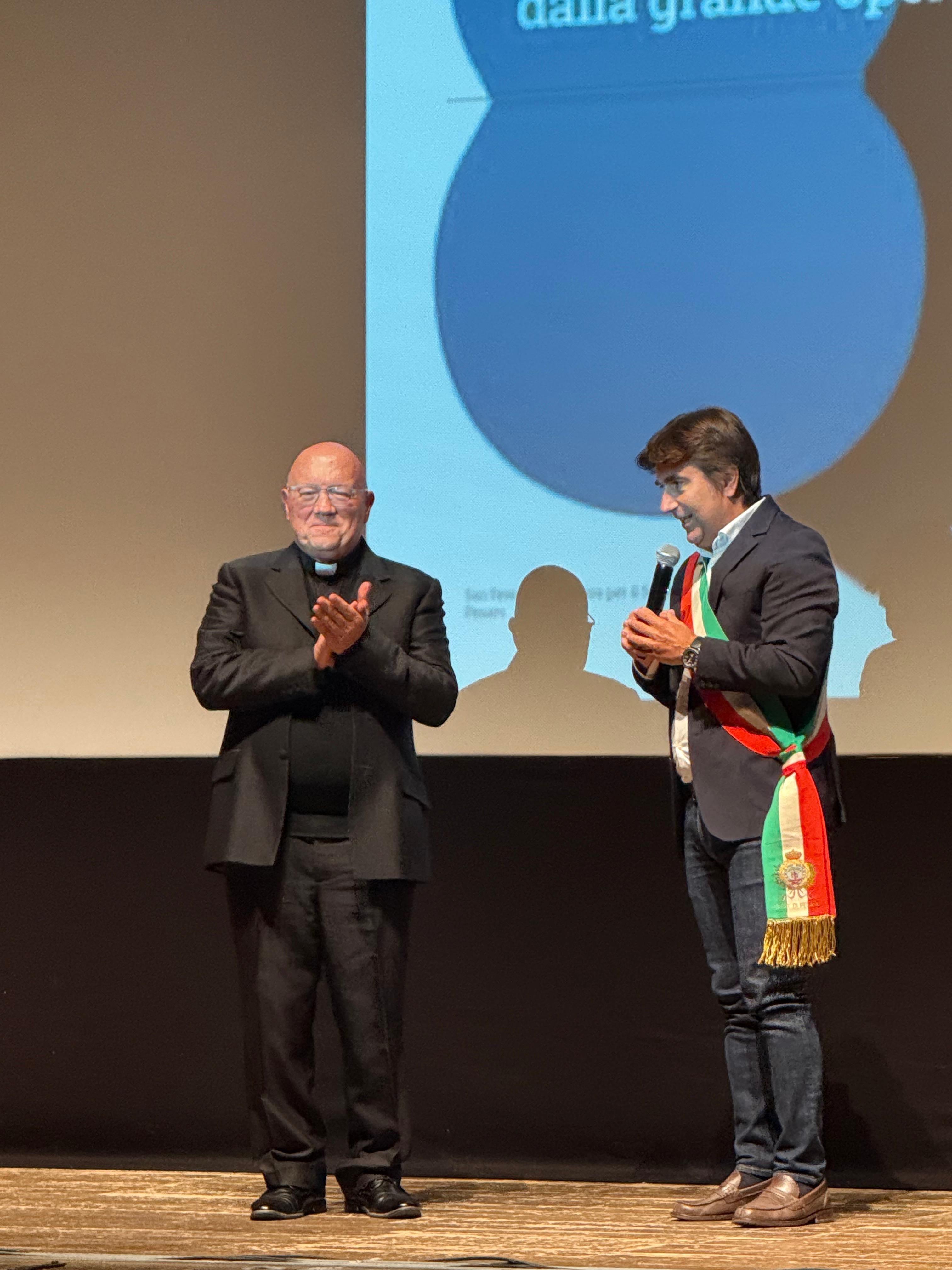 Biancani: «Pesaro è una città accogliente da 80 anni. L’esempio di Padre Damiani è un patrimonio di tutta Pesaro, che abbiamo il dovere di custodire e valorizzare, ma soprattutto di trasmettere ai giovani»