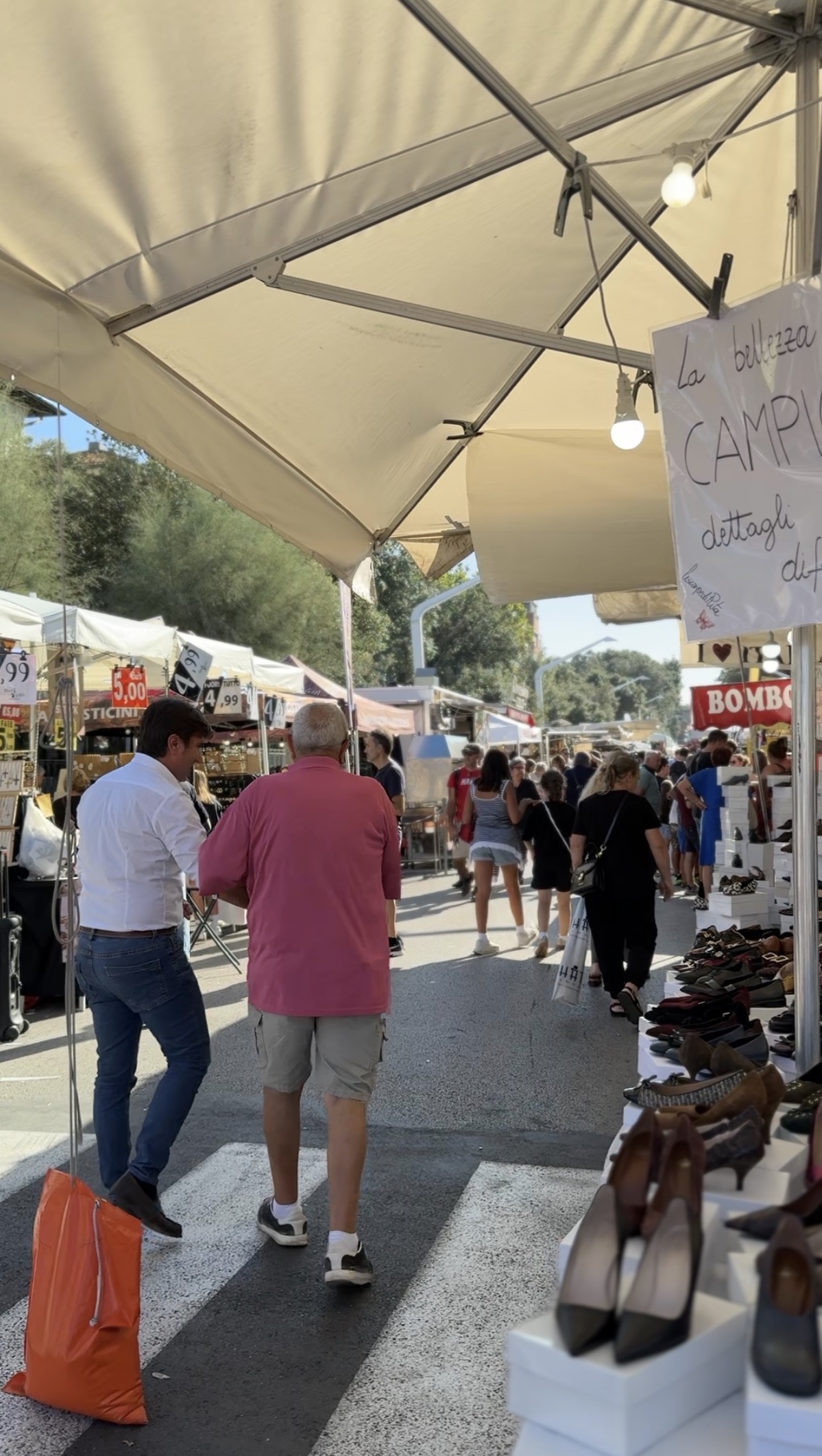 Biancani alla fiera di San Nicola