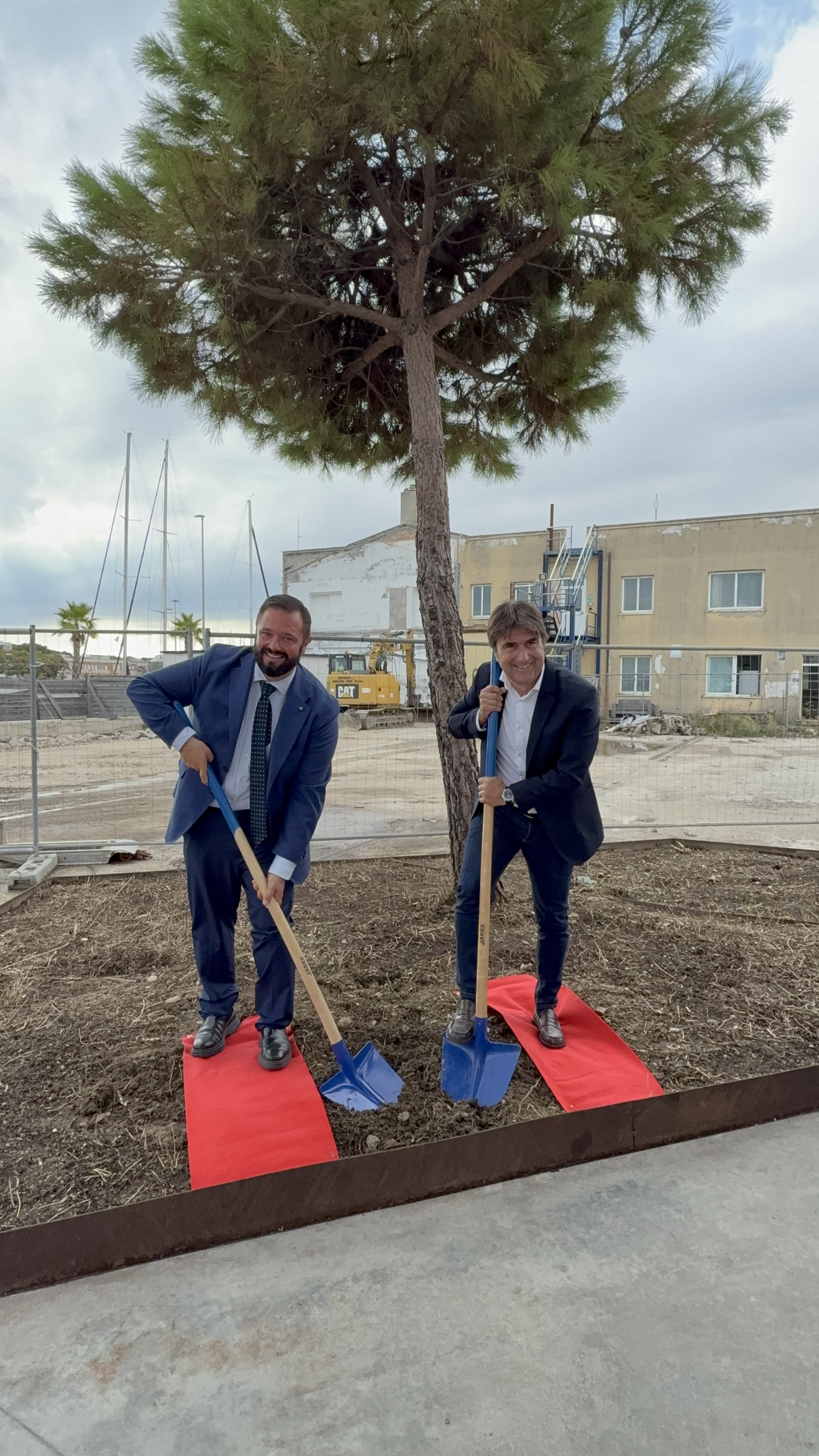 Carloni Biancani alla posa della prima pietra 